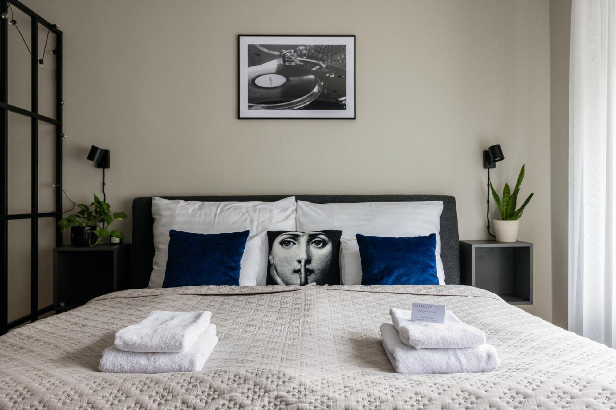 Oazis Apartman Veszprém Zewnętrze zdjęcie